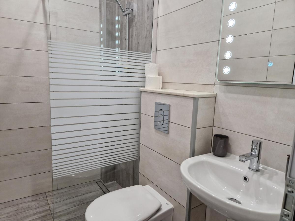 Malavi Tn2 Top Center Apartment Русе Екстер'єр фото